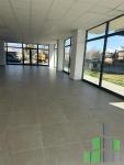 Se izdava prazen lokal vo Skopje, Kisela Voda so povrshina od 167 m2.
 Ekstra: Greenje na struja, Nova Zgrada.
 Cena: 0 EUR